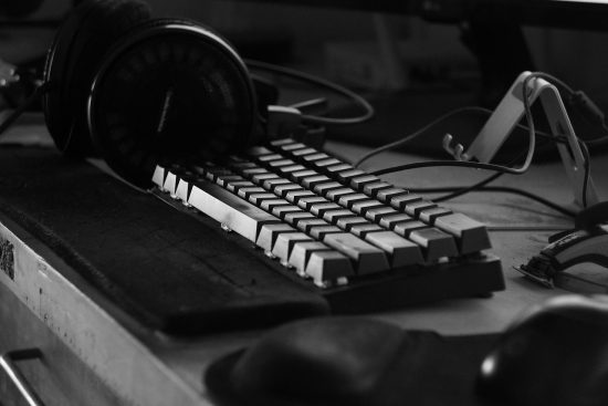 découvrez des conseils pratiques et des astuces efficaces pour organiser votre espace de travail. optimisez votre productivité et créez un environnement inspirant et fonctionnel grâce à notre guide sur l'organisation du workspace.