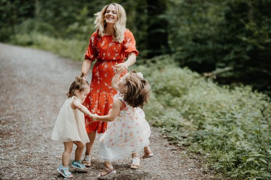 découvrez des recettes familiales authentiques qui raviveront vos souvenirs d'enfance. partagez des plats traditionnels et savoureux, préparés avec amour et transmis de génération en génération.