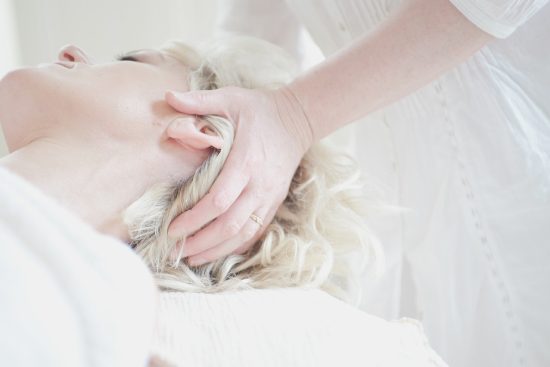 découvrez la relaxation visuelle : plongez dans un monde de sérénité grâce à des techniques et outils apaisants pour votre esprit et votre corps. évadez-vous du stress quotidien et laissez-vous porter par des images et des sons relaxants.