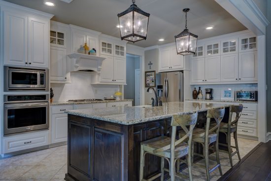 découvrez des idées inspirantes de décoration intérieure pour transformer votre maison en un espace élégant et chaleureux. que vous cherchiez des astuces pour le salon, la chambre ou la cuisine, trouvez des conseils pratiques et des tendances actuelles pour personnaliser votre environnement.