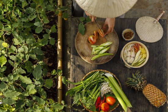découvrez les nombreux avantages de la cuisine maison : amélioration de la santé, économies, créativité culinaire et moments de partage en famille. apprenez comment privilégier des ingrédients frais et locaux pour des repas savoureux et équilibrés.