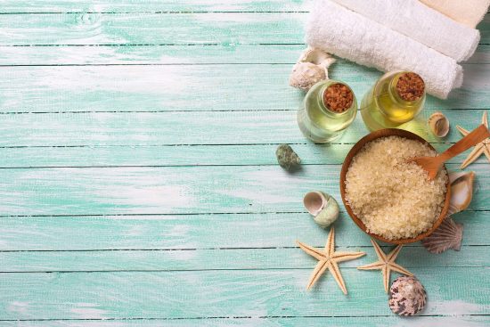 découvrez les erreurs courantes en soins de la peau qui peuvent compromettre l'éclat de votre teint. apprenez comment éviter ces faux pas et améliorer votre routine de skincare pour une peau saine et radieuse.