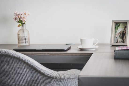 découvrez les tendances actuelles en matière de décoration intérieure qui transformeront votre espace en un véritable havre de paix. inspirez-vous des styles modernes, des couleurs tendance et des accessoires incontournables pour donner vie à votre décoration maison.