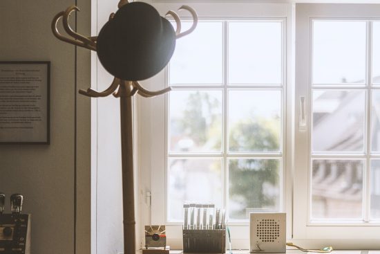 découvrez l'univers chaleureux et douillet de 'cozy', une invitation à la détente à travers des ambiances enchanteuses, des idées de décoration réconfortantes et des conseils pour créer un espace où il fait bon vivre.
