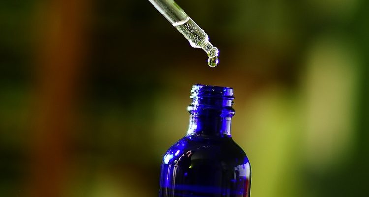 découvrez les méthodes d'aromathérapie pour améliorer votre bien-être au quotidien. apprenez à utiliser les huiles essentielles de manière efficace et naturelle pour apaiser le stress, favoriser la relaxation et renforcer votre santé.